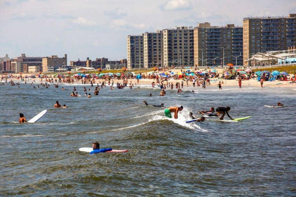 Rockaway 3 Bedroom Suite By The Sea. New York Exteriör bild